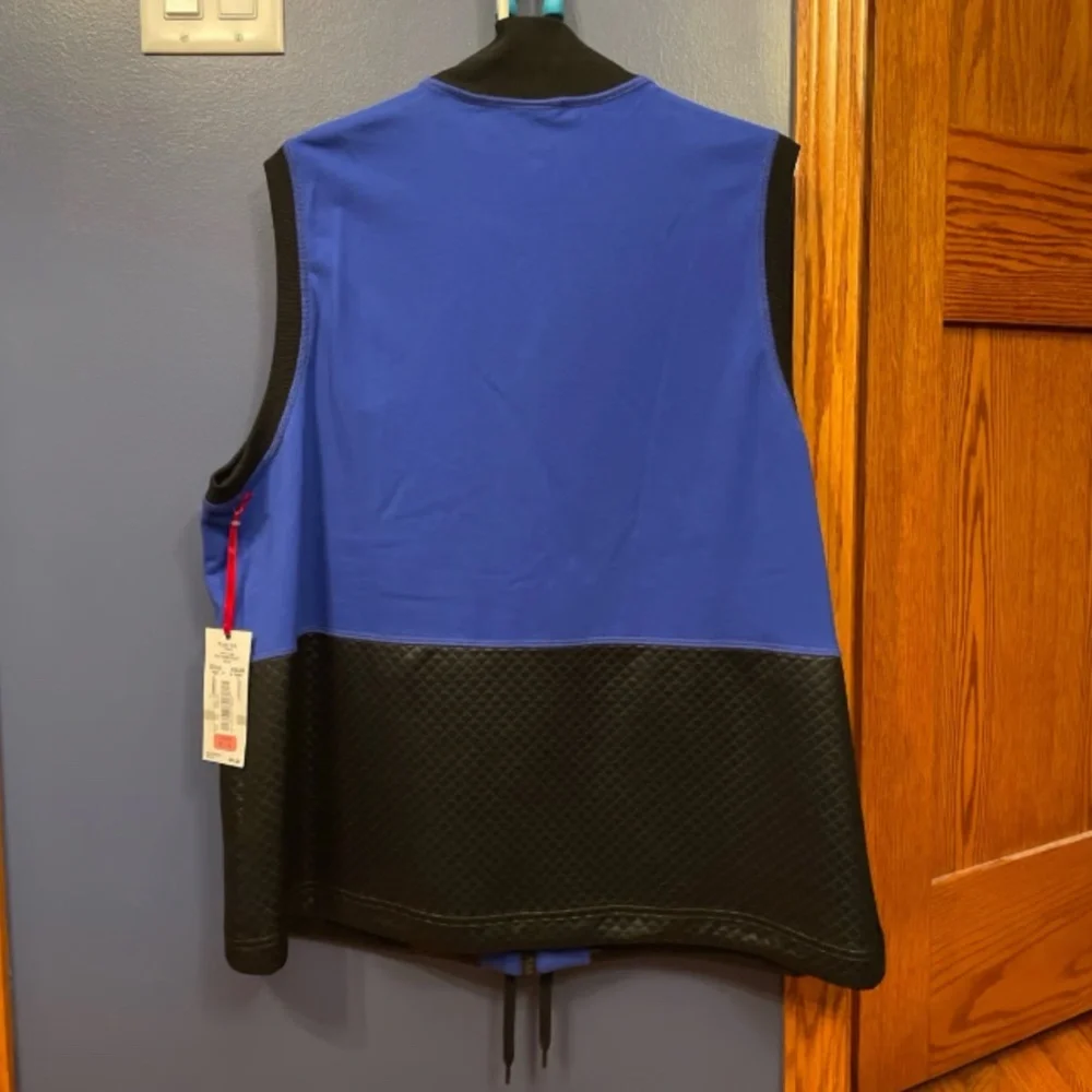Ruby Rd. Vest - Picture 2 of 3